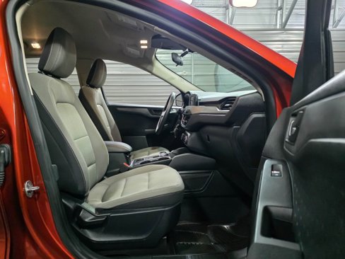 Used 2020 Ford Escape S image 14