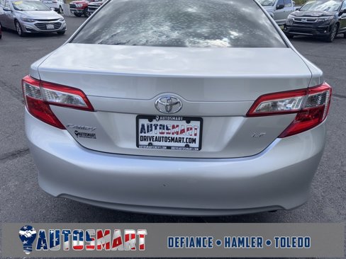Used 2013 Toyota Camry LE image 5