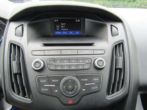 Used 2017 Ford Focus SE image 14