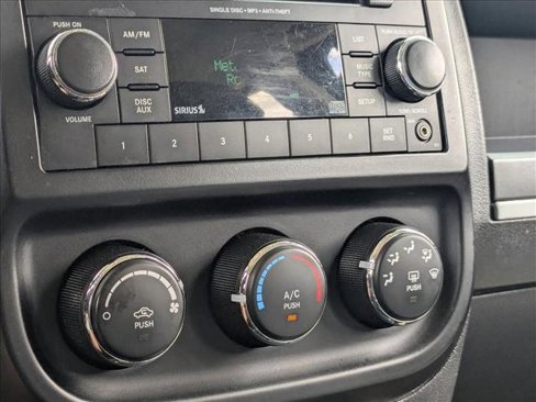 Used 2014 Jeep Patriot Latitude image 7