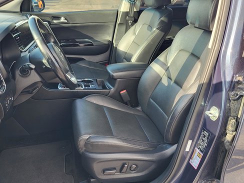 Used 2022 Kia Sportage EX w/ EX Technology Package image 17