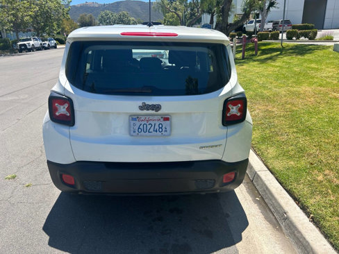 Used 2017 Jeep Renegade Sport image 9