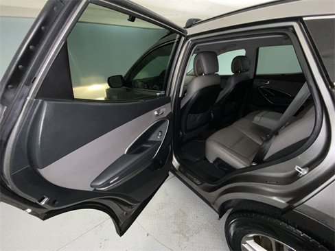 Used 2017 Hyundai Santa Fe Sport image 21