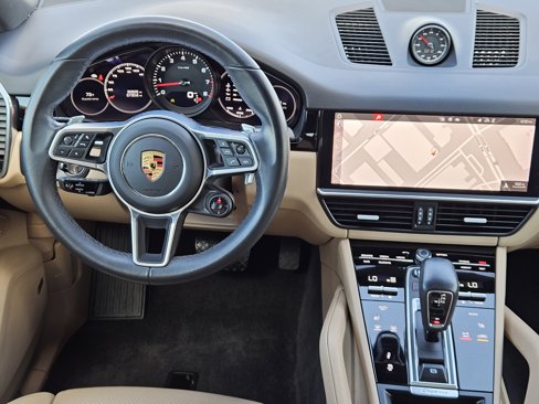 Certified 2021 Porsche Cayenne Coupe image 25