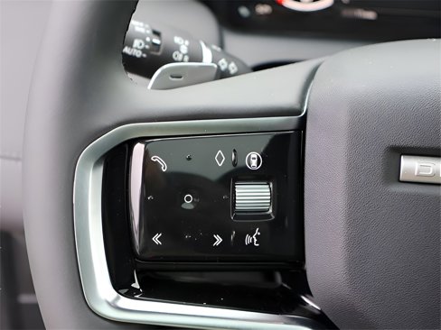 New 2025 Land Rover Discovery Sport Dynamic SE image 37