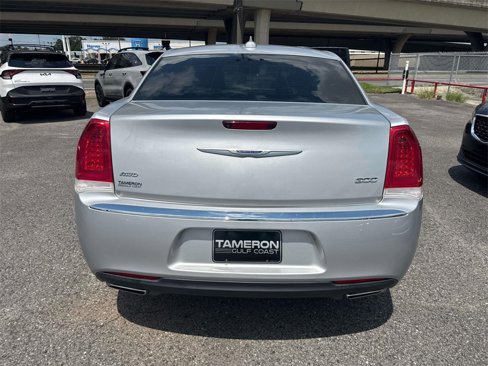 Used 2020 Chrysler 300 Limited image 12