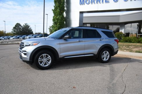 Used 2023 Ford Explorer XLT w/ Equipment Group 202A image 2