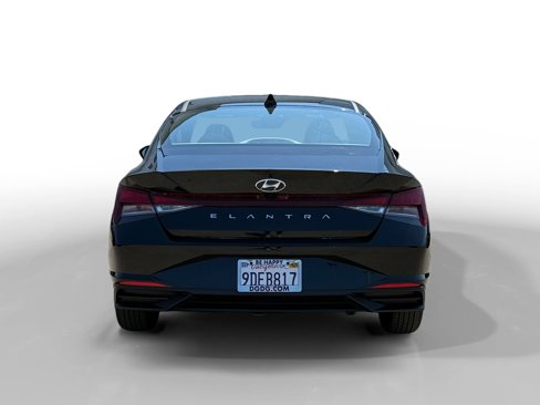 Certified 2023 Hyundai Elantra SEL image 4