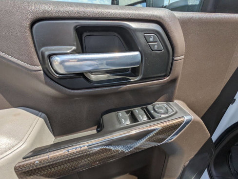 Used 2021 Chevrolet Silverado 2500 LT image 9