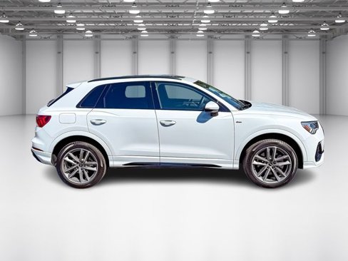 Certified 2025 Audi Q3 2.0T Premium image 6