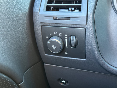 Used 2014 Dodge Challenger R/T Plus image 20