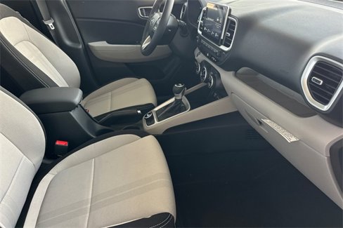 New 2025 Hyundai Venue SEL image 12