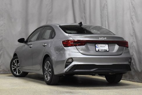 Used 2024 Kia Forte LXS image 7