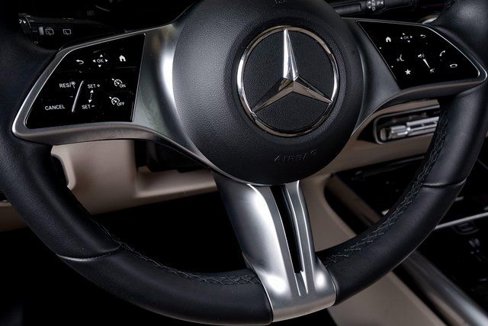 Used 2024 Mercedes-Benz GLA 250 4MATIC image 32