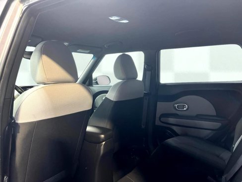 Used 2016 Kia Soul image 27
