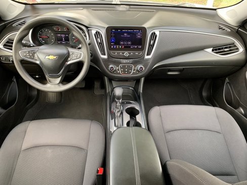 Used 2023 Chevrolet Malibu LT image 14