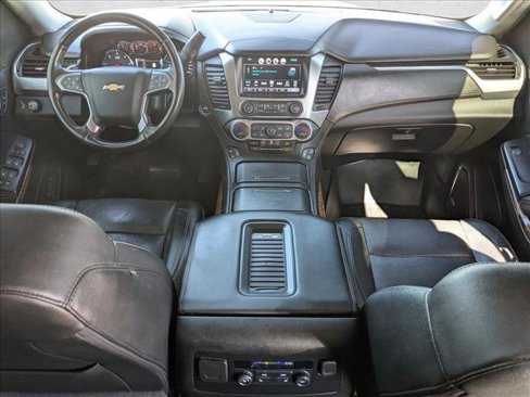 Used 2018 Chevrolet Suburban Premier image 18