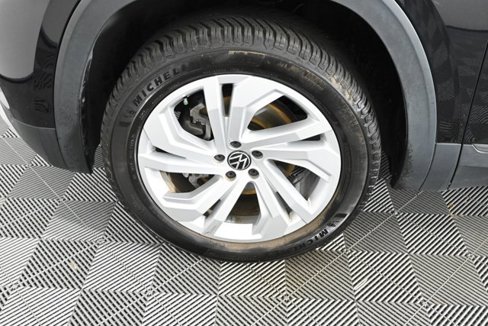 Used 2021 Volkswagen Atlas SE w/ Panoramic Sunroof Package image 32