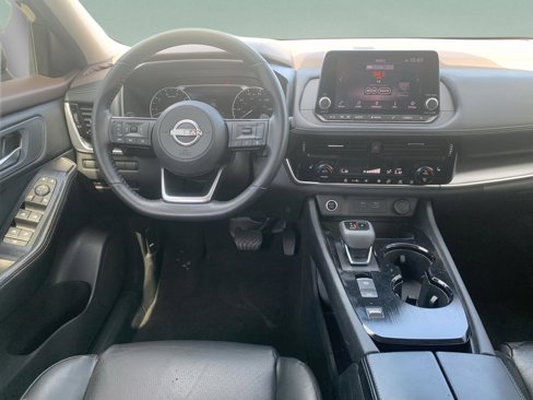 Used 2022 Nissan Rogue SV image 12