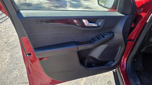 Used 2023 Ford Escape ST-Line image 14