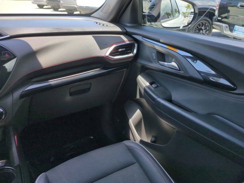 Used 2021 Chevrolet TrailBlazer RS w/ Technology Package image 16