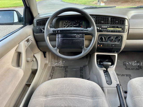 Used 1995 Volkswagen Jetta GL image 17