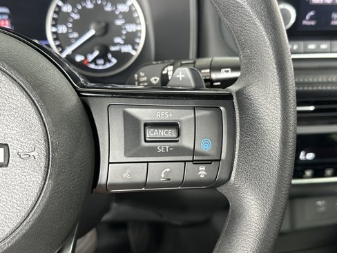Used 2023 Nissan Rogue SV image 27