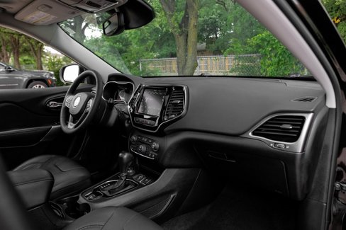 Used 2021 Jeep Cherokee Limited w/ Elite Package image 24