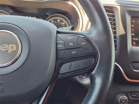 Used 2021 Jeep Cherokee Latitude Plus image 46