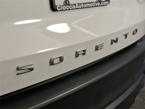 Used 2022 Kia Sorento S w/ Panoramic Sunroof Package image 30