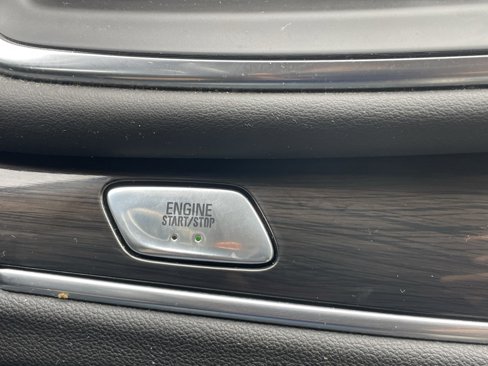 Used 2019 Buick Enclave Essence image 33