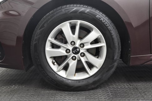 Used 2019 Kia Optima LX image 8