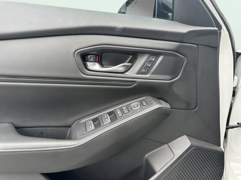 Used 2023 Honda Accord Sport image 25