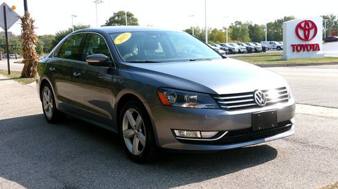 Used 2015 Volkswagen Passat 1.8T Limited Edition image 3