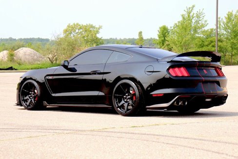 Used 2018 Ford Mustang Shelby GT350R w/ GT350R Equipment Group 920A image 4