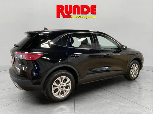 Used 2022 Ford Escape SE w/ Cold Weather Package image 7