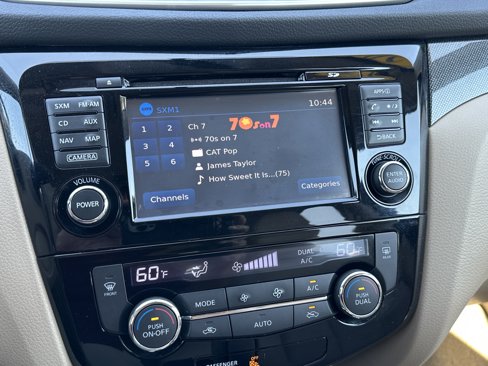 Used 2014 Nissan Rogue SL image 28
