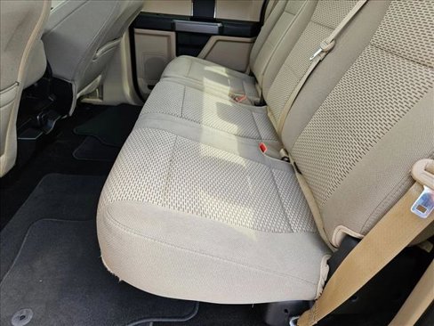 Used 2018 Ford F150 XLT w/ Trailer Tow Package image 17