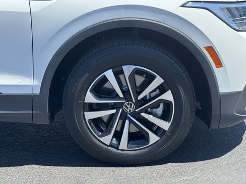 Certified 2024 Volkswagen Tiguan S image 12