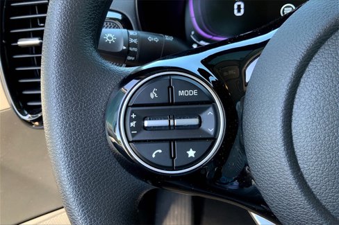Used 2024 Kia Soul S image 11