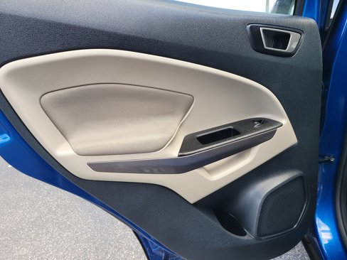 Used 2021 Ford EcoSport SE image 10