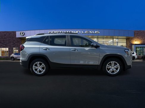 Used 2024 GMC Terrain SLE w/ Driver Convenience Package image 24