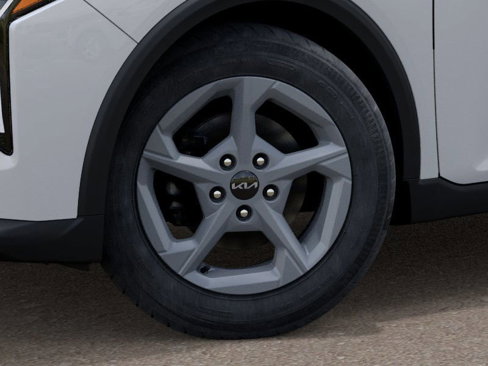 New 2025 Kia K4 LXS image 9