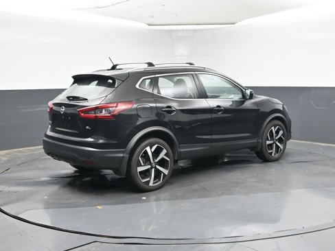 Used 2021 Nissan Rogue Sport SL image 5