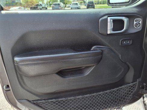 Used 2018 Jeep Wrangler Unlimited Sport S image 14