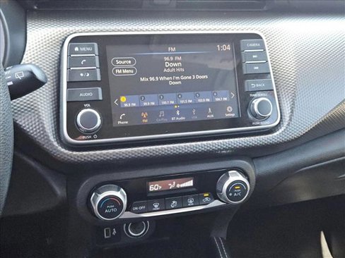 Used 2020 Nissan Kicks SV image 13