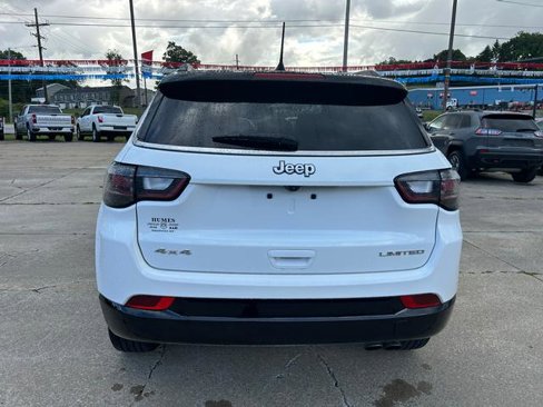 Certified 2022 Jeep Compass Limited w/ Elite Group image 4