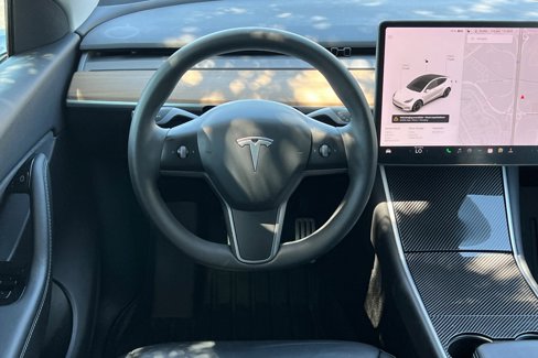 Used 2021 Tesla Model Y Performance image 16
