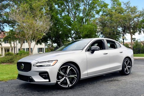 Used 2024 Volvo S60 B5 Core w/ Climate Package image 19