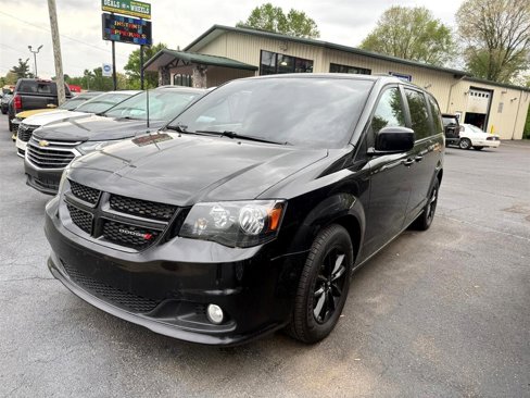 Used 2019 Dodge Grand Caravan GT image 3